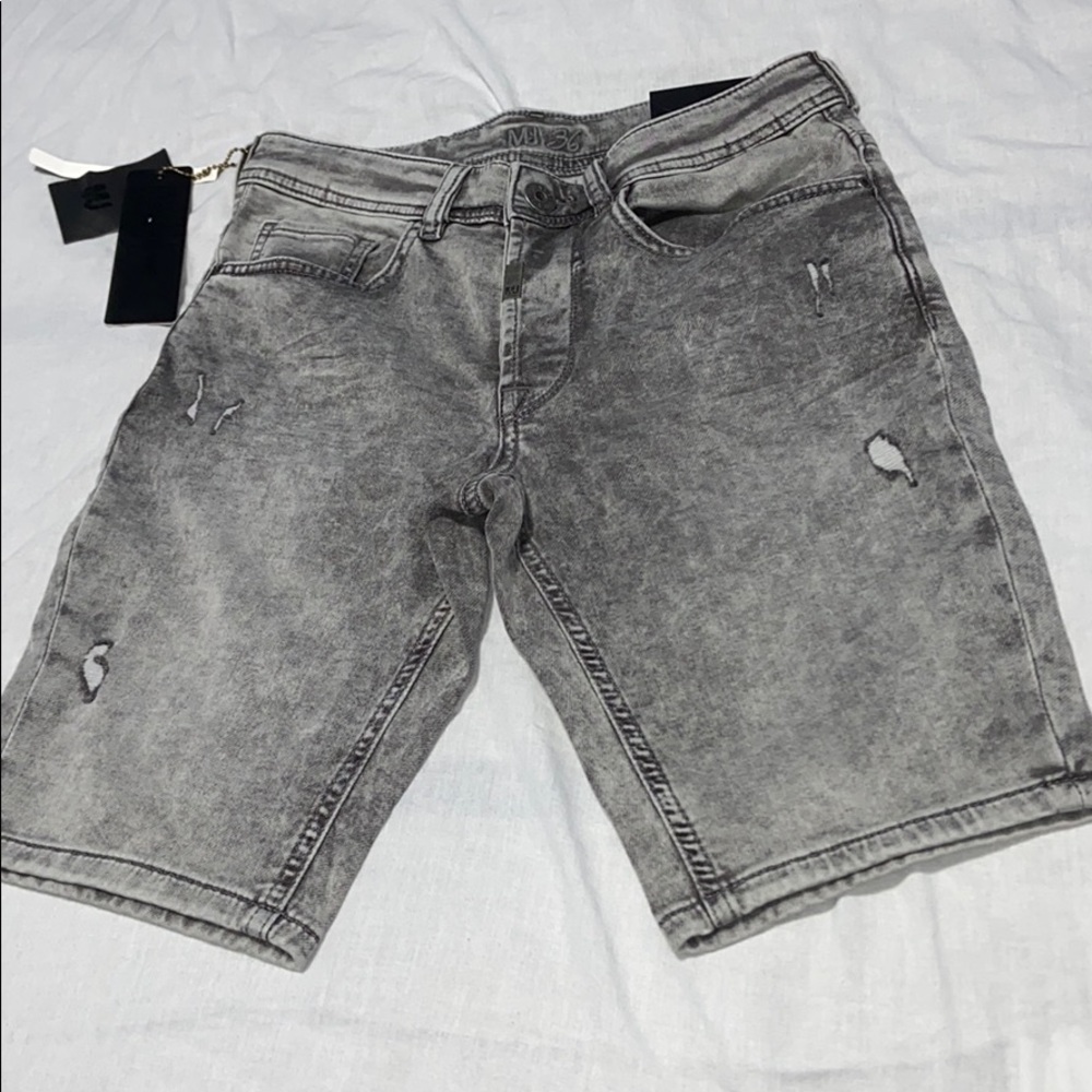 Mens Grey Cut Off Shorts (SIZE SMALL/36)